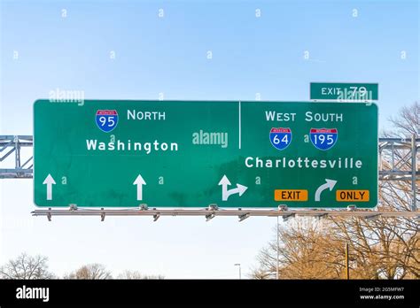 Sign On I95 Interstate 95 Highway In Virginia For Exit Way To
