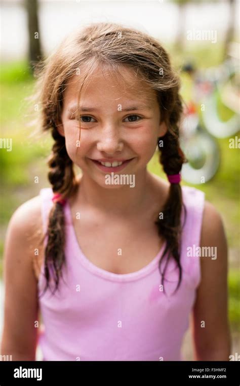 Girl With Pigtails Fotograf As E Im Genes De Alta Resoluci N Alamy