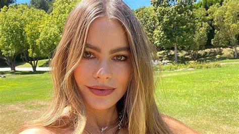 Agts Sofia Vergara Showcases Spectacular Curves During Epic Birthday Bash Photos Hello