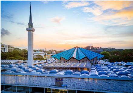 In order to get permission to consult archival materials, letters of introduction and other recommendatory papers (for instance from the malaysian government) may be necessary. The National Mosque of Malaysia (Malay: Masjid Negara ...
