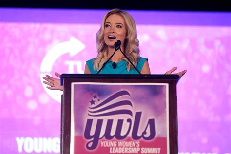 Kayleigh Mcenany Kayleigh Mcenany Speaking With Attendees Flickr