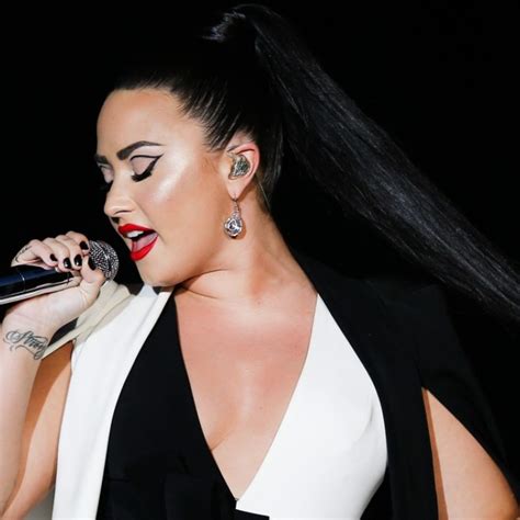 Us Pop Singer Demi Lovato Recovering After Suspected Drug Overdose
