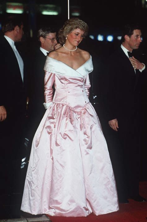 Timeless elegance princess diana s best fashion moments in pictures