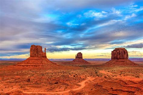 Download Monument Valley Navajo Tribal Park Sky Wallpaper