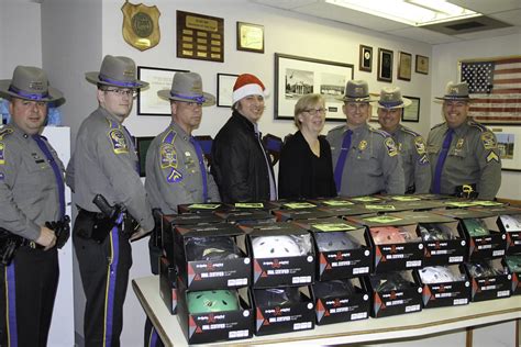 Deutlich fordert er von noch nicht geimpften, ihrem „inneren schweinehund mal einen kräftigen. Skate Helmet Distribution | State Senator Cathy Osten and ...
