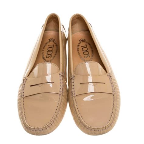 Tods Beige Patent Leather Penny Loafers Size 385 Tods Tlc