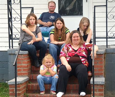 Honey Boo Boo S Sisters Anna Chickadee And Jessica Chubbs Share A Giggle Over The Good Book