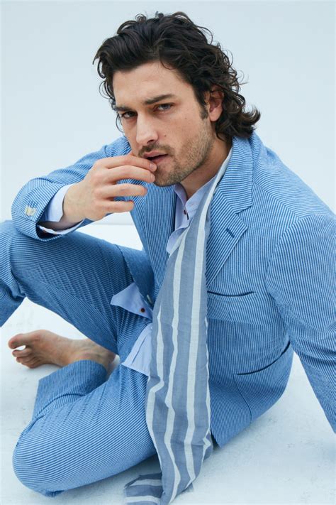 After he studied turkish literature at yildiz name: Alp Navruz - UK İletişim