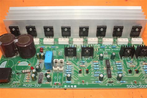 The circuit is based on an opamp, with its output current boosted by a pair of transistors. 1000 watts amplifier circuit diagram using 2sc5200 and ...