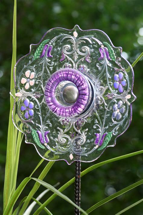 Alibaba.com offers 4,158 glass garden flowers products. Glass Plate Garden Art Yard Art Sun Catcher on Etsy