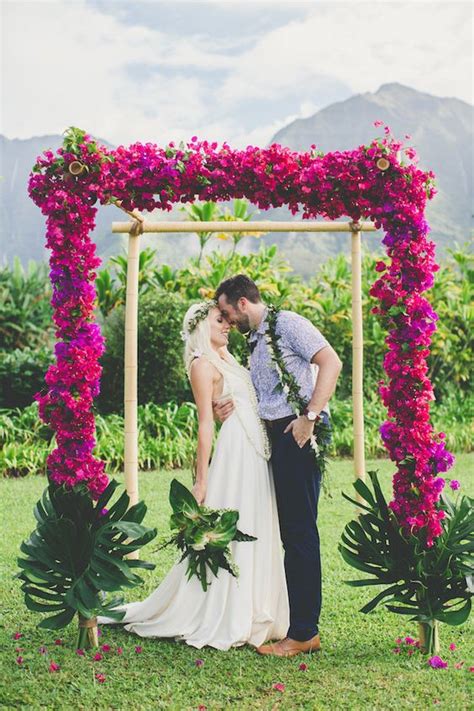 25 Bold Tropical Wedding Arches And Altars Weddingomania