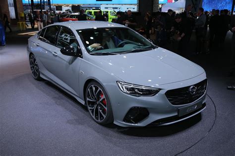 The opel insignia is a mid size/large family car engineered and produced by the german car manufacturer opel, currently in its second generation. 252bhp Vauxhall Insignia GSi priced from £33,375 in the UK | Autocar