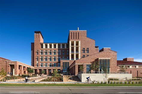 Caruthers Biotechnology Building — Robert Am Stern Architects Llp