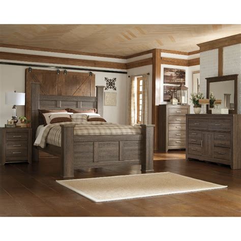 This caters to each of the categories and makes it easy for you to choose according to who would be using the set. Fairfax Driftwood Rustic Modern 6-Piece Queen Bedroom Set