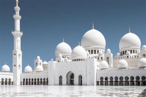Velká mešita šejka Zayeda v Abu Dhabi výlet z Dubaje OutdoorTrip