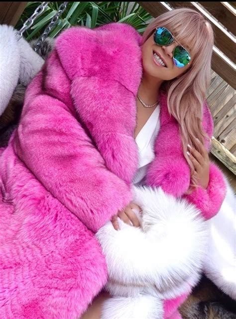 Pin By Valeri Lera On Fur Fashion Pink Fur Fur Fashion Fashion