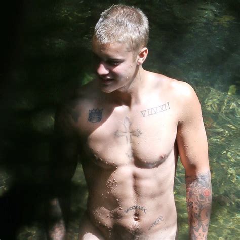 Omg He S Naked Justin Bieber Skinny Dipping In Hawaii Hot Sex Picture