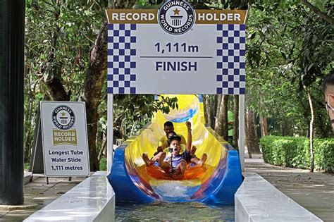 Race To Whiz Down Worlds Longest Water Slide The Star