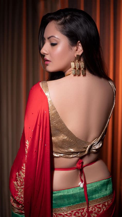 Puja Banerjee In Red Saree With Cleavage Baring Golden Blouse Looks Stunning Hot See Photos