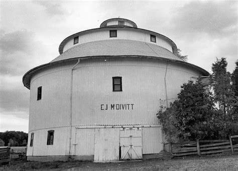 Thomas Ranck Round Barn Mcdivitt Round Barn Brownsville Indiana