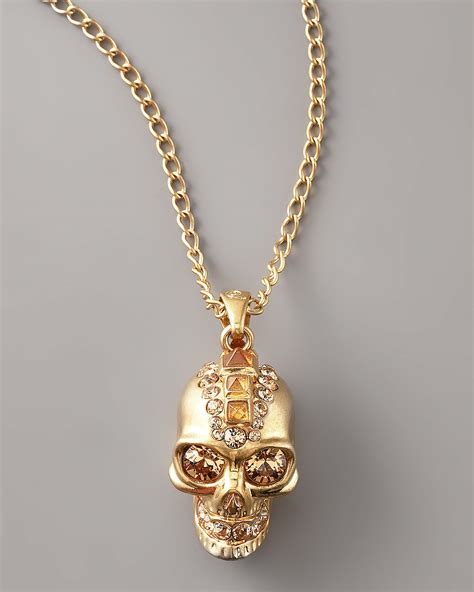 Lyst Alexander Mcqueen Skull Pendant Necklaceold Gold In Metallic