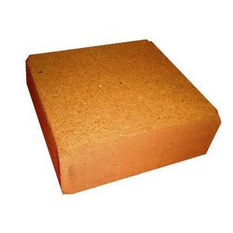 Square Cocopeat Blocks 5 Kgs Packaging Type Packing Cover Packaging Size 168x325x325 Cm