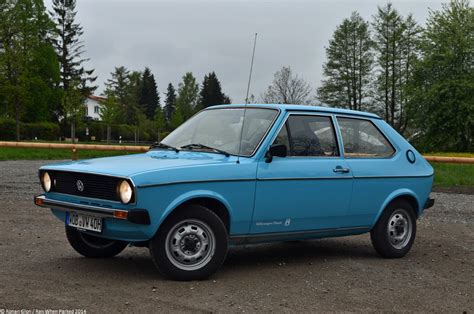 A Quick Drive In A 1977 Volkswagen Polo L Mk1 Ran When Parked
