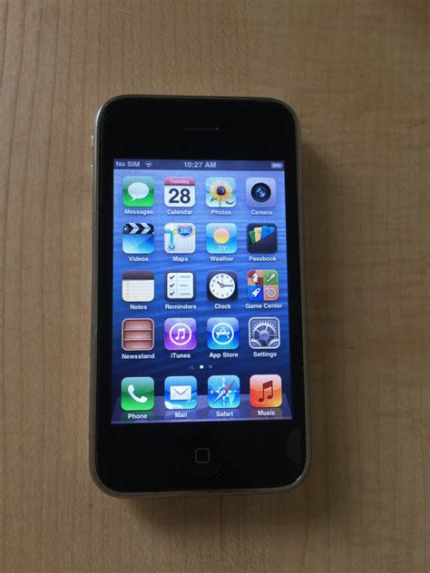 Used Working Apple Iphone 3gs 16gb Smartphone White Factory Unlocked