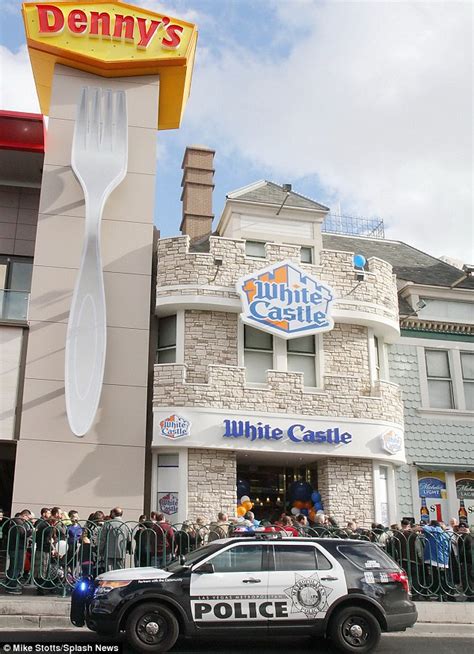 Las Vegas First White Castle Opens To Such A Frenzy It Closes For Two