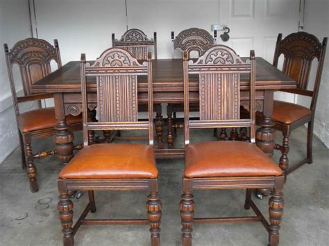 This country style dining table and chairs set for 6 is solid oak wood quality construction. Antique English Oak Dining Table and 6 chairs with leather ...