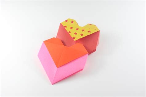 How To Make An Origami Heart Envelope Bag Paper Crafts Instructions