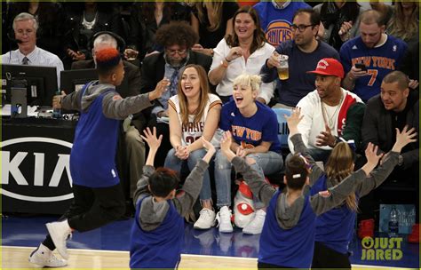 Full Sized Photo Of Miley Cyrus Knicks Game Brandi Courtside 11 Photo