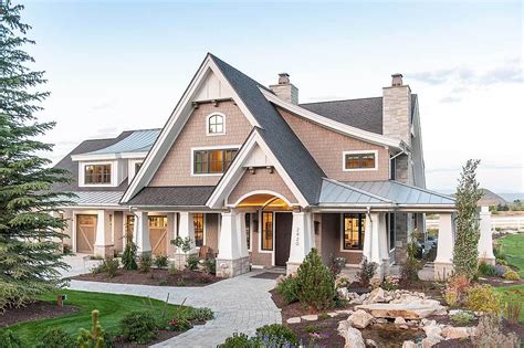 Luxury Contemporary Craftsman Home With Amazing Landing Kitchen