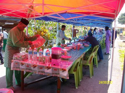 Sekiranya anda, seorang warganegara malaysia yang cukup syarat kelayakan dan berumur tidak kurang daripada 18 tahun pada tarikh tutup iklan jawatan adalah dipelawa untuk memohon bagi mengisi. Suka Jam: Majlis Belanggar Meja Kampung Baru Dagang Igan ...