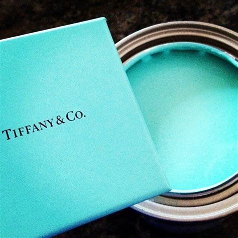 I was wondering if anyone with a paint swatch fan could help me find a tiffany blue paint color, i would like to use it in my master bath and dressing area. Tiffany Paint Color | Juxtaposed Passions | Pinterest