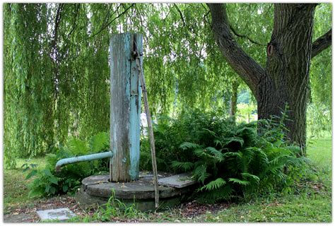 We did not find results for: Alte Schwengelpumpe in einem Garten Foto & Bild ...