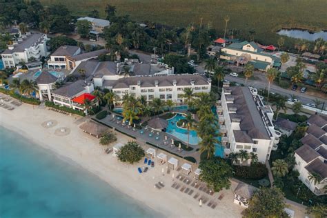 Staying A Week At The Azul Beach Resort In Negril Jamaica Laurens