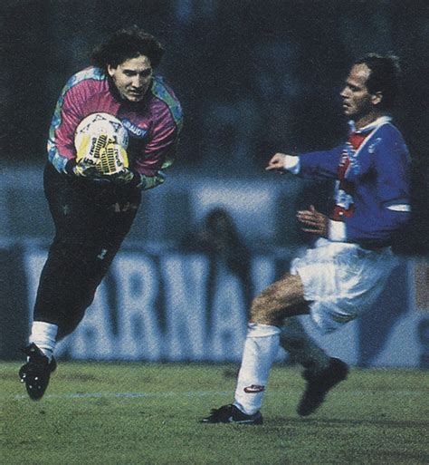 Последние твиты от lyon college football (@lyonscotsfball). PSG - Lyon 3-0, 01/02/92, Division 1 91-92 | Archives ...