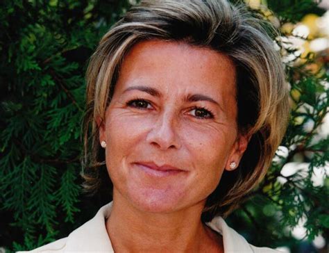 This is claire chazal by bcd sevenadurioù on vimeo, the home for high quality videos and the people who love them. Claire Chazal : son évolution physique en images - Femme ...