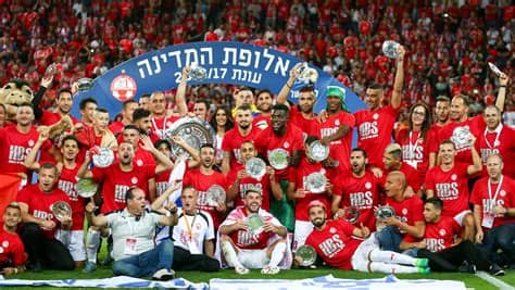 עמוד האוהדים של הפועל באר שבע. נבחרי העונה של ספורט1: בוזגלו השחקן, בכר המאמן, עטר האכזבה ...