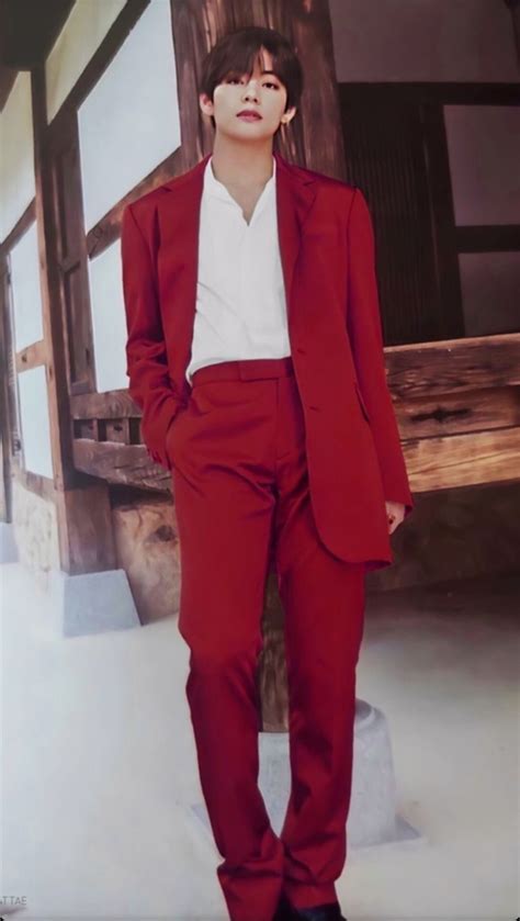 Pin De Anya En Bts Traje Negro Y Rojo Fotos De Kim Taehyung