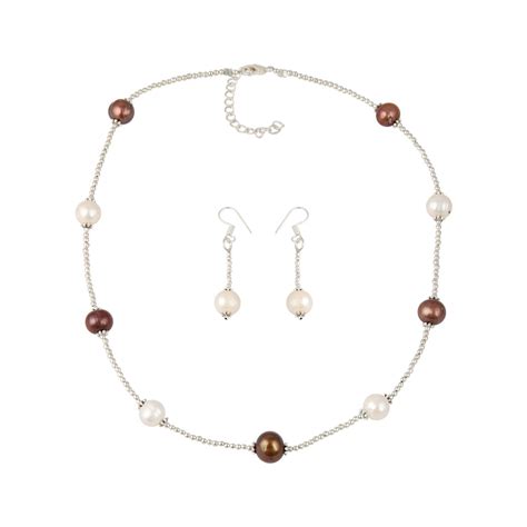 Pearlz Ocean Blissfully Necklace Set Along With White Freshwater Pearl