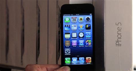 Apple Cuts Orders For Iphone 5 Components Report