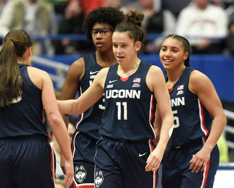 Uconn Women S Basketball S Lopez S N Chal Thriving For Auriemma