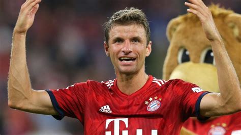 He was born to roman catholic parents klaudia muller his mother, and gerhard müller, his father. Fußball: Spieler des Tages: Thomas Müller (Bayern München ...