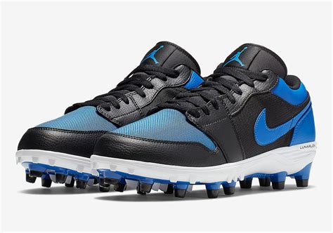 Air Jordan 1 Cleats Are Coming From The Court To The Field Details