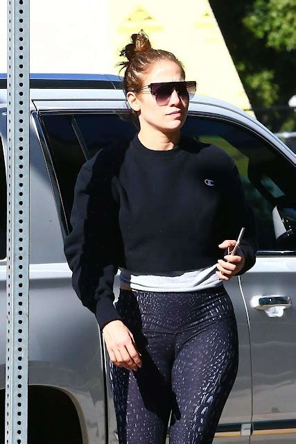 Jennifer Lopez Booty Out In Los Angeles