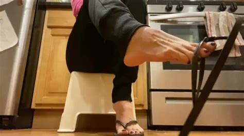 milf flip flop dangle and foot show xxx mobile porno videos and movies iporntv
