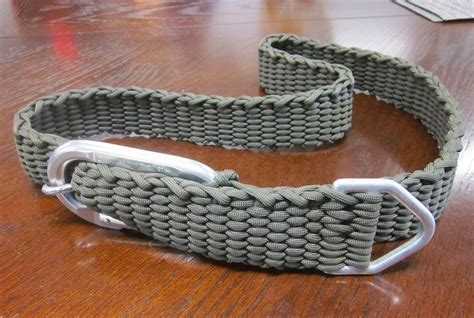 These diy projects are all made with 550 paracord. Paracord Projects: Best Ways to Use Paracord for You Survival Gear