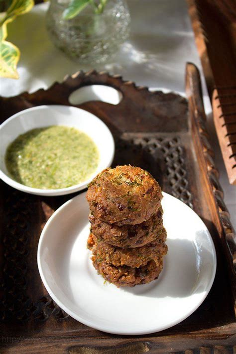This recipe for vegan baked falafel is so tasty and flavorful, thanks to the fresh parsley and cilantro. Falafel | Recipe | Falafel recipe, Food recipes, Indian ...